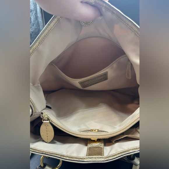 Coach Penelope Signature Linen Shoulder Bag F19266 - Picture 9 of 15